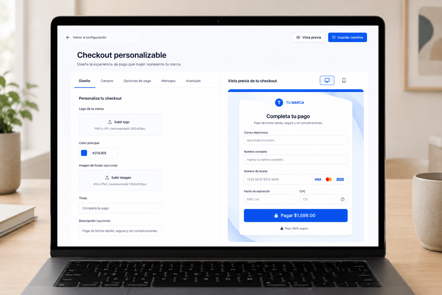 Panel de checkout personalizable de CM Pagos con vista previa de pago con tarjeta
