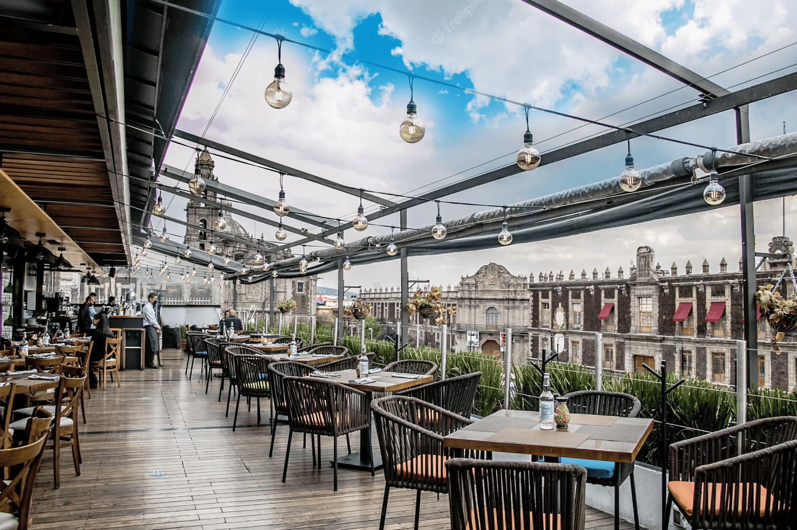 Terraza del restaurante Domingo Santo, cliente de CM Pagos